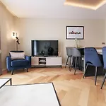 Entire 2 Bed - No. 44 - The Cosy Collection Ltd
