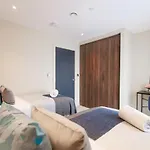 Entire 2 Bed - No. 44 - The Cosy Collection Ltd *
